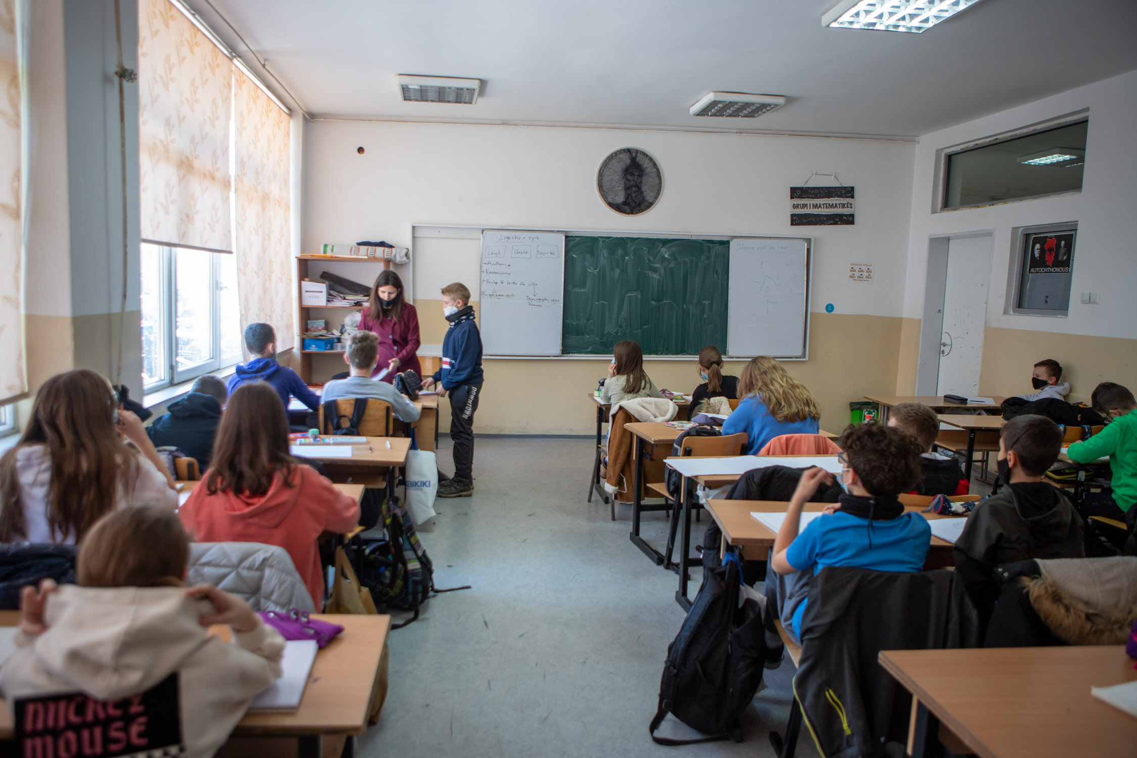 Warmer winters for Pristina schoolchildren