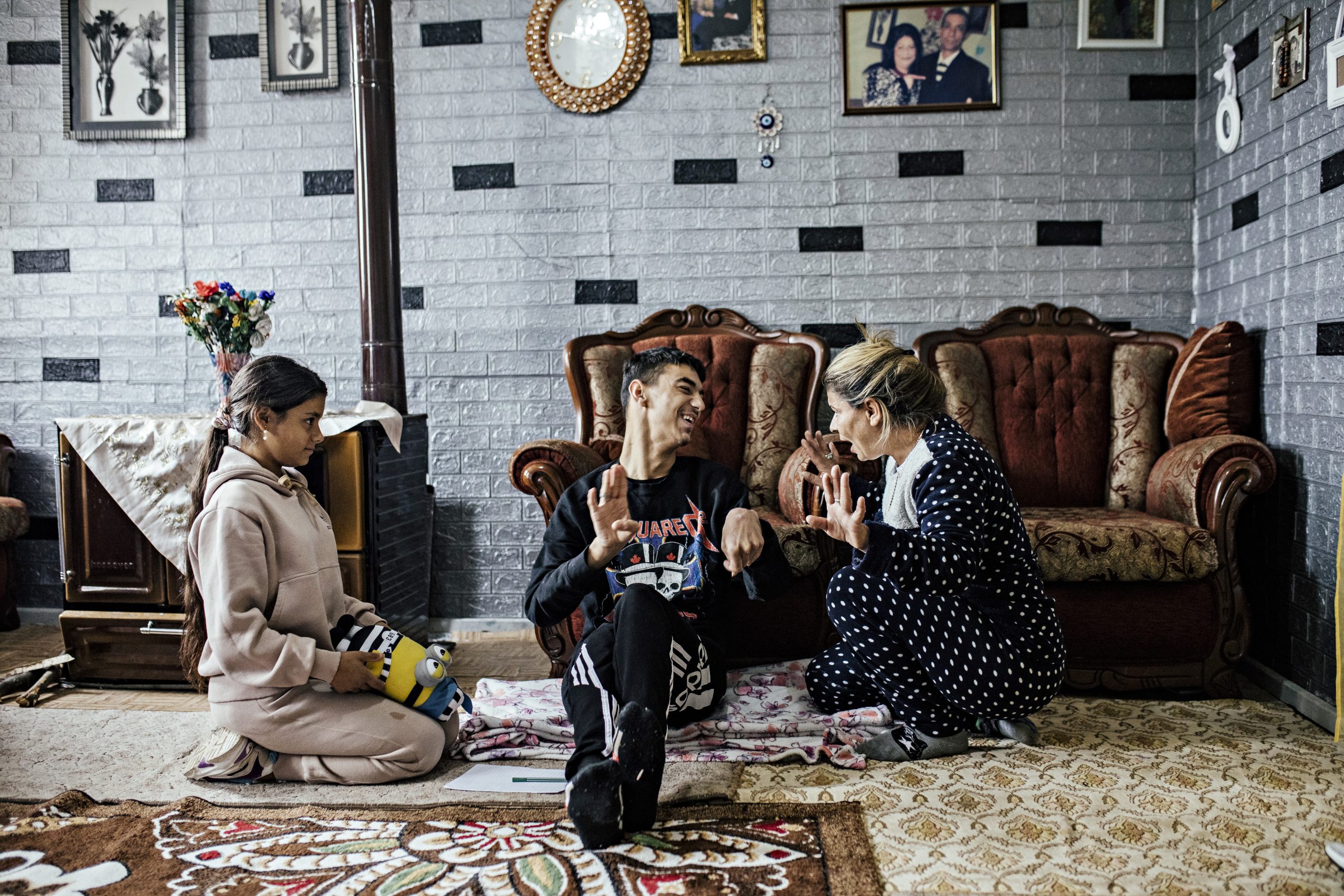  Rrugëtimi i një gruaje të fortë rome, e cila mbështet djalin e saj me aftësi të kufizuara 