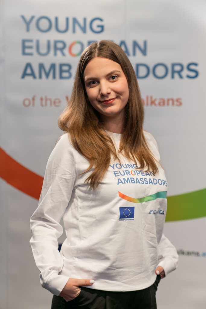 Sara Kënuti